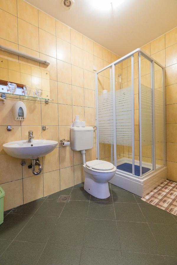 Hotel Klek Ogulin Esterno foto
