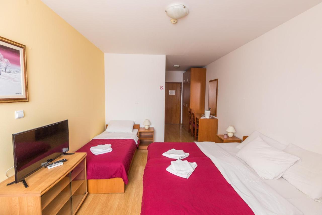 Hotel Klek Ogulin Esterno foto